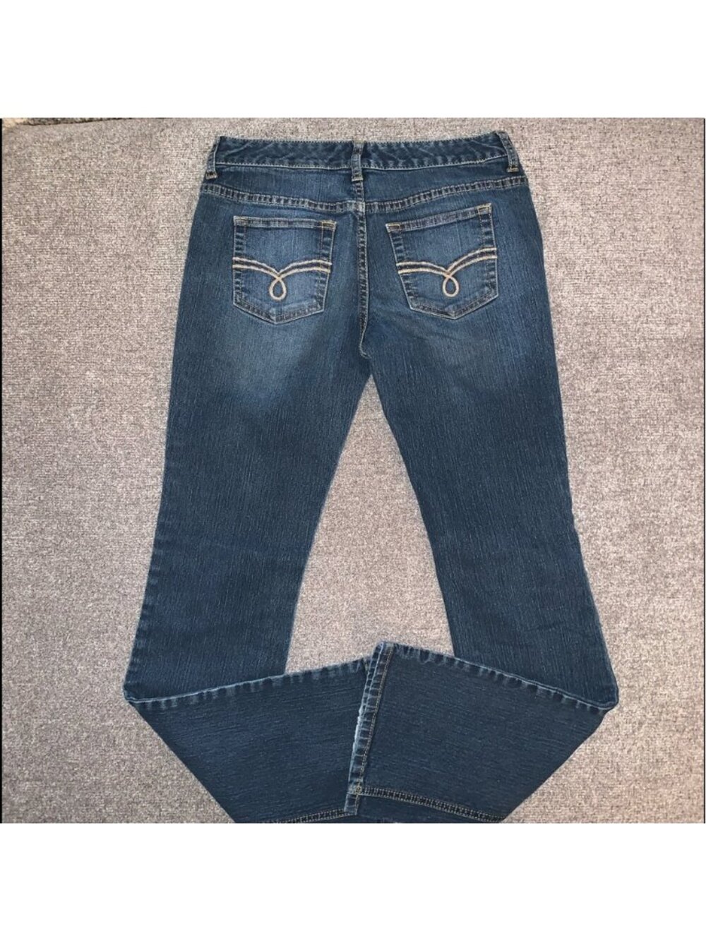 American Rag jeans - Picture 2 of 3